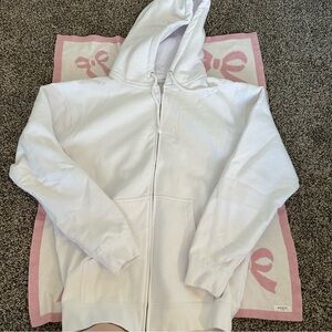 White zip up sweatshirt